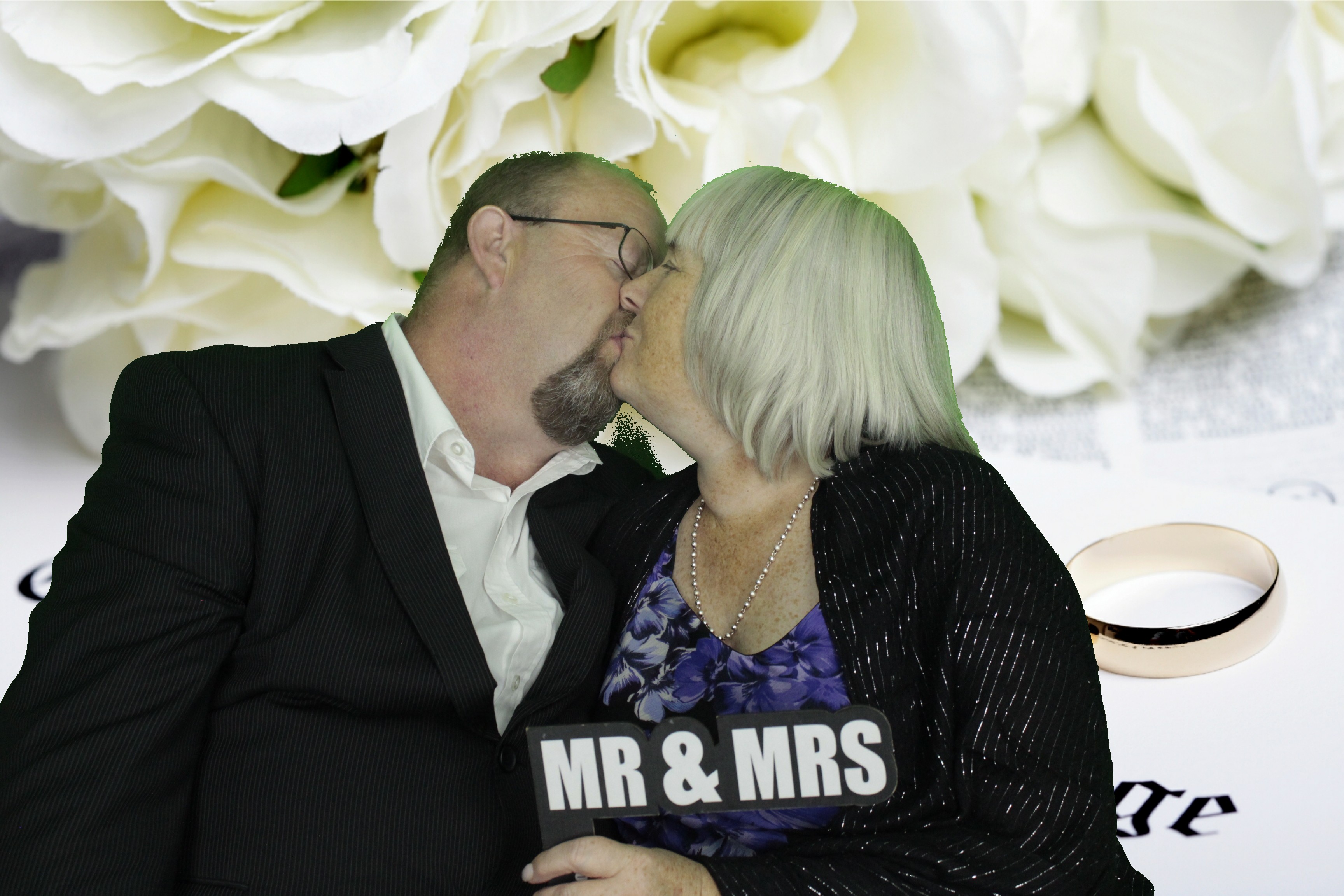 Nikki & Simon | View more photos from the event at gallery.myphotoboothexperience.co.uk/u/MyPhotoBoothExperienceLtd/Nikki-Simon